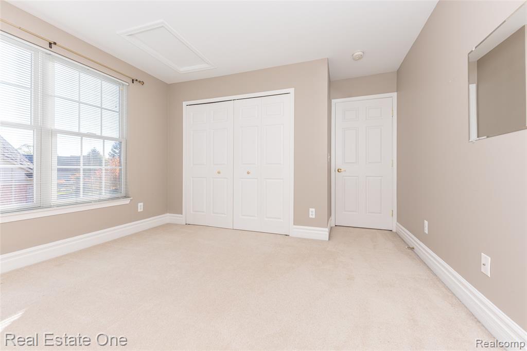 26610 Valhalla Drive, Farmington Hills, MI 48331 — Photo 54