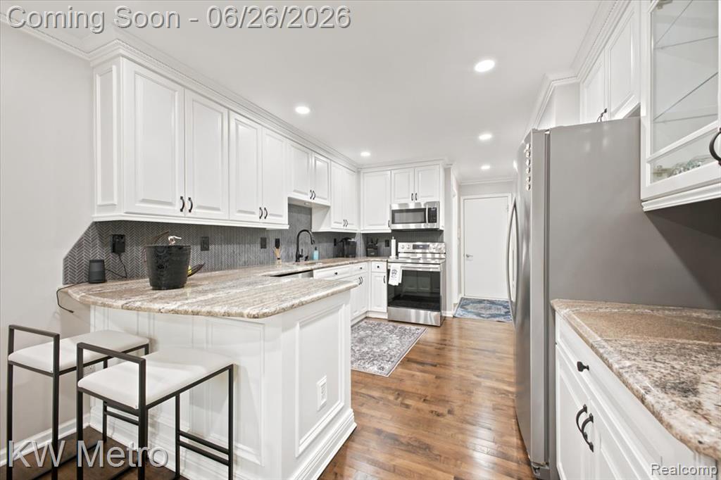 517 Macwilliams Lane, Royal Oak, MI 48067 — Photo 10