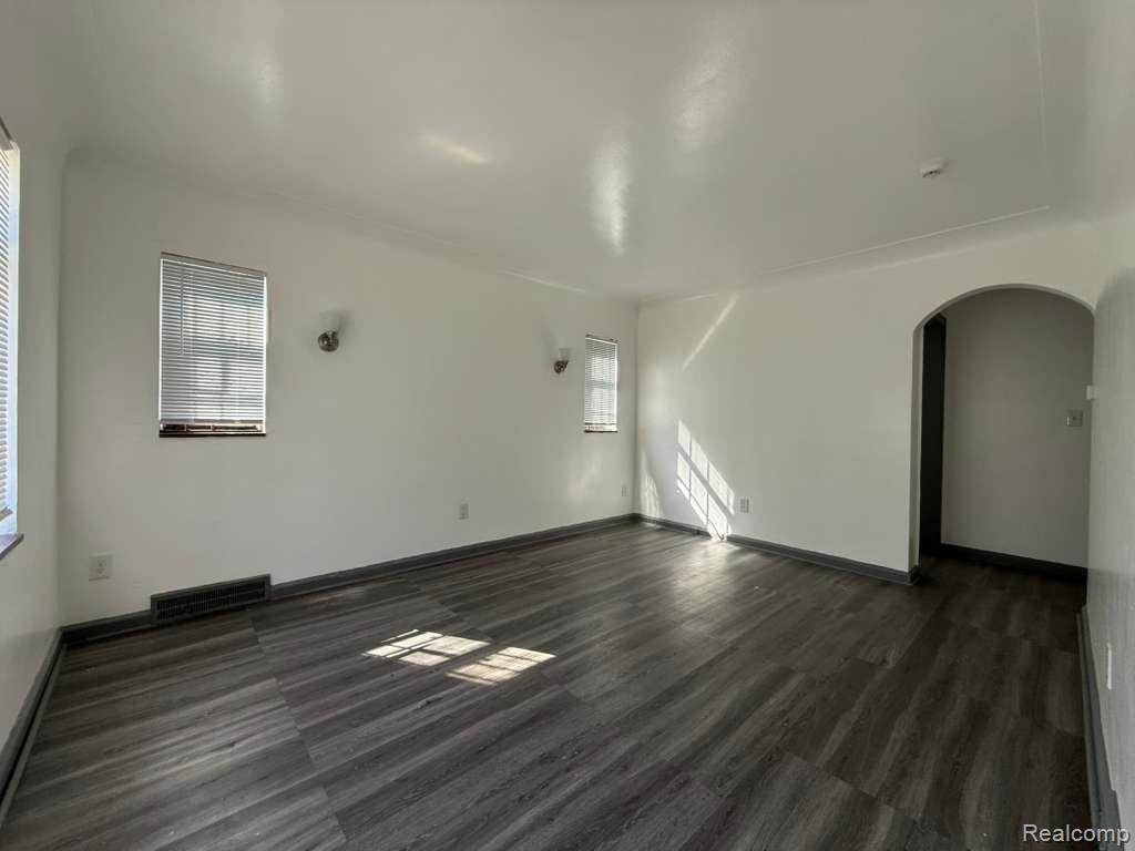 9747 Somerset Avenue, Detroit, MI 48224 — Photo 3