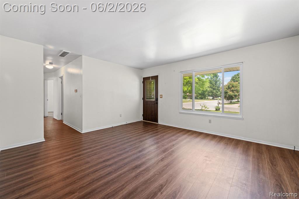 315 Airport Drive, Holly, MI 48442 — Photo 14