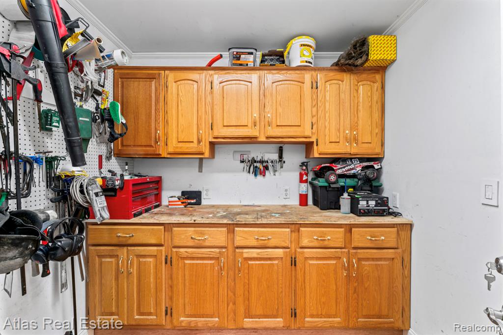 9449 Ridge Road, Goodrich Vlg, MI — Photo 15