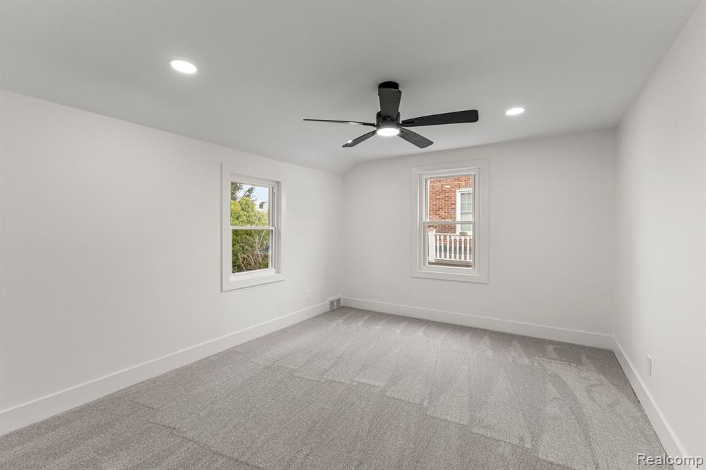 529 N MILITARY Street, Dearborn, MI 48124 — Photo 17