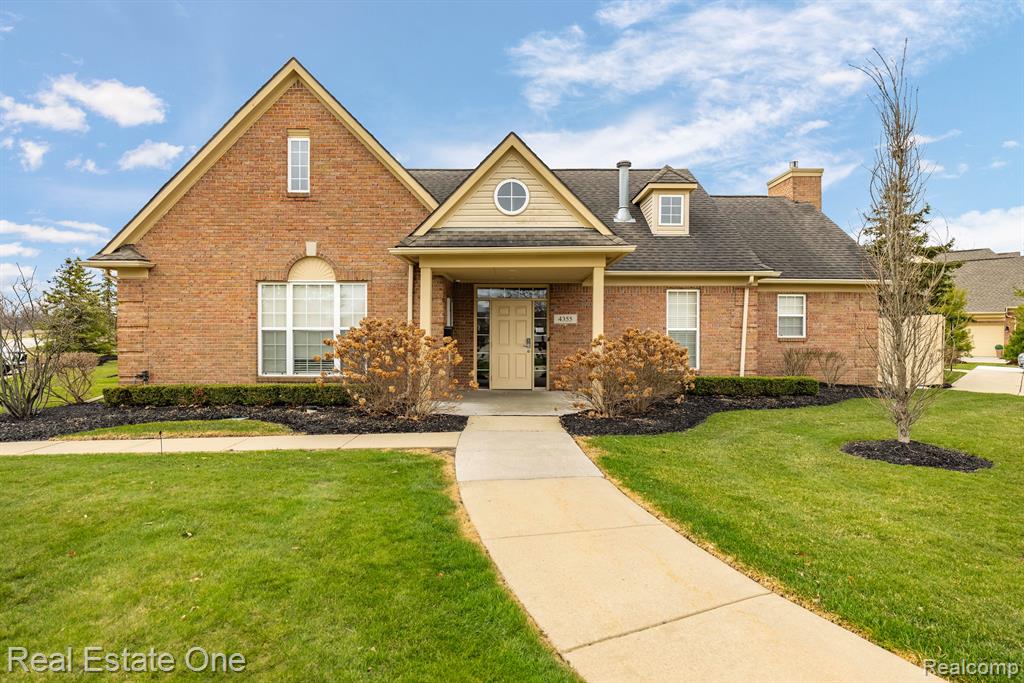 48582 EASTBRIDGE Drive, Canton, MI 48188 — Photo 43