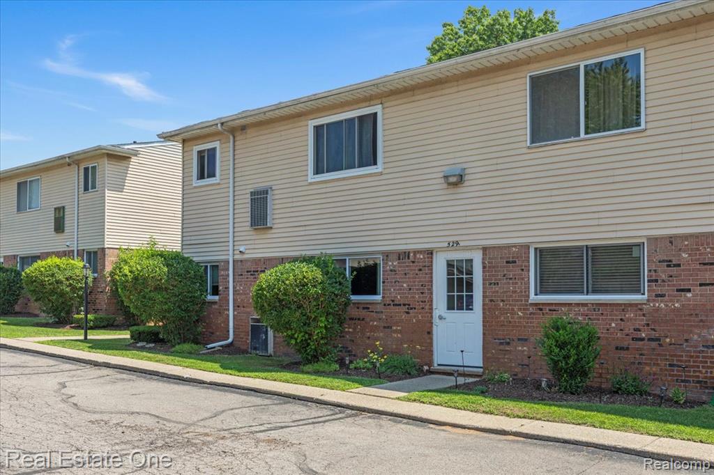 5291 Highland Road, 104, Waterford, MI 48327 — Photo 21