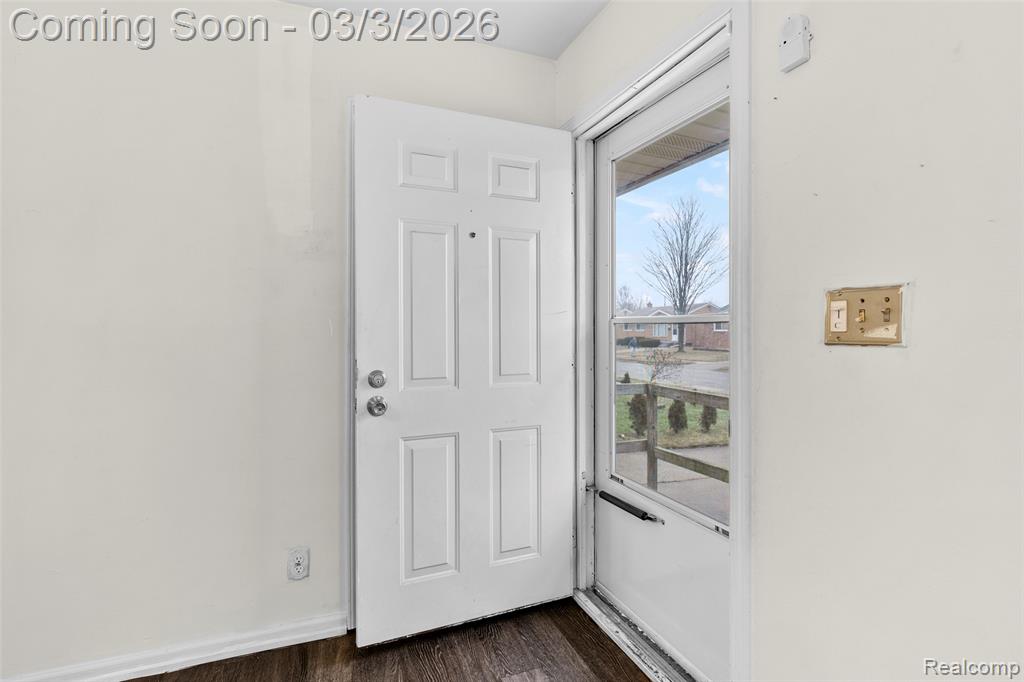 139 Belton Street, Garden City, MI — Photo 5