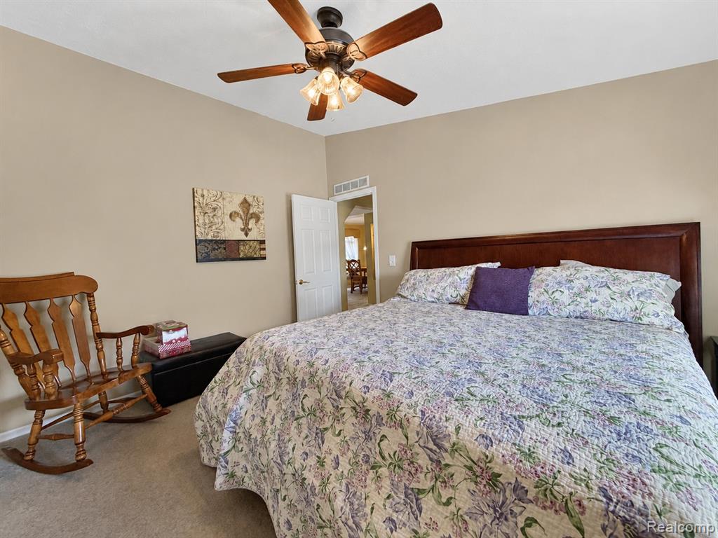 551 Twin Lakes Drive, MI — Photo 18