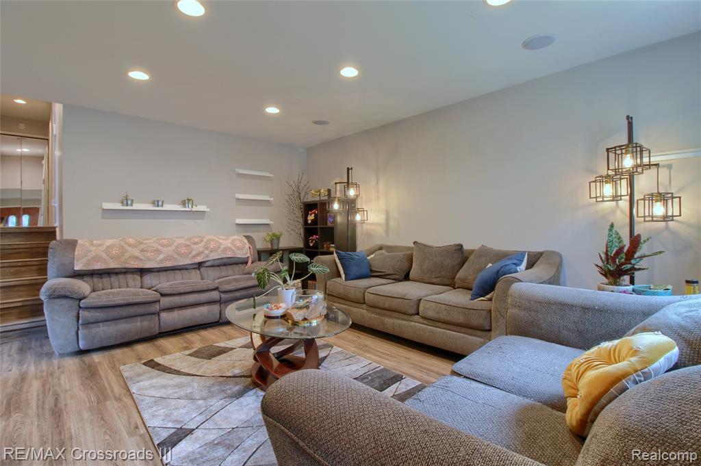 7367 Cavell Street, Westland, MI — Photo 14