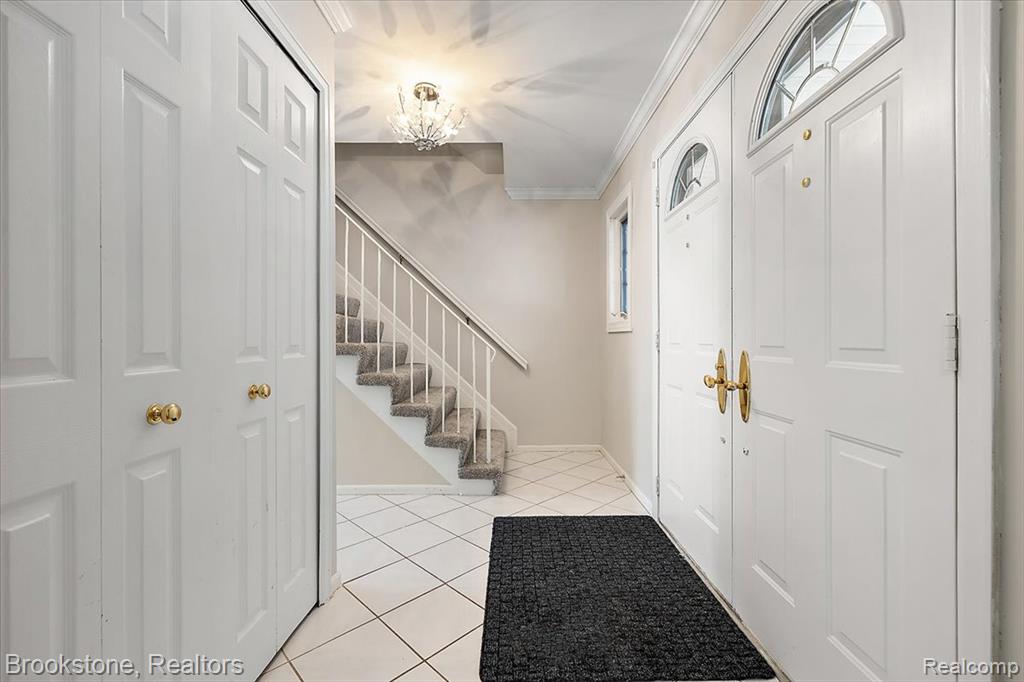 5138 Hale Drive, Troy, MI 48085 — Photo 5