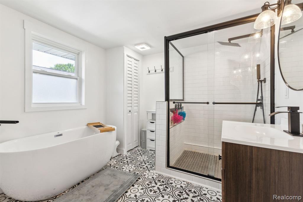 607 E LINCOLN Avenue, Royal Oak, MI 48067 — Photo 30