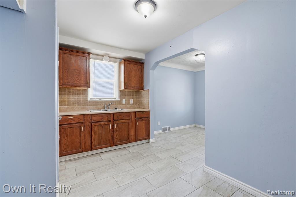 20260 Dean Street, Detroit, MI 48234 — Photo 6