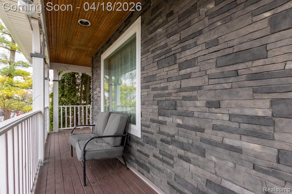 523 Dorchester Way, Milford, MI 48381 — Photo 6