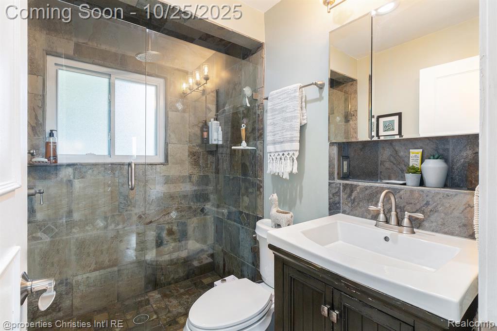 829 Duke, Milford, MI 48381 — Photo 13