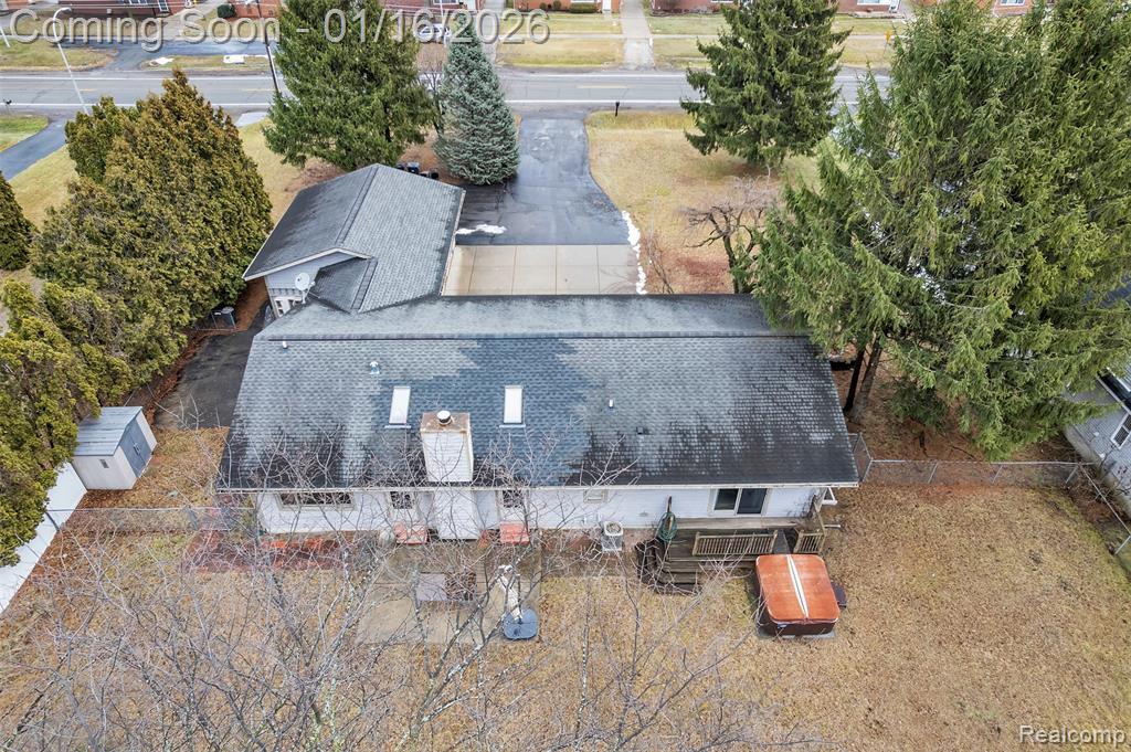 9035 Farmington Road, Livonia, MI 48150 — Photo 73