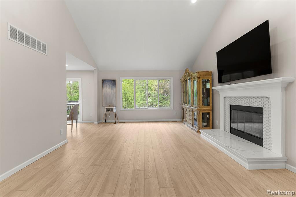 7978 Hoffman Drive, Waterford, MI 48327 — Photo 12