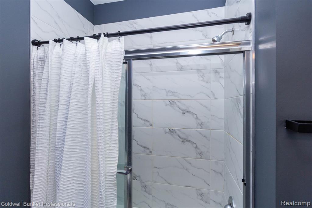 50047 Norfolk Court, Canton, MI 48188 — Photo 30