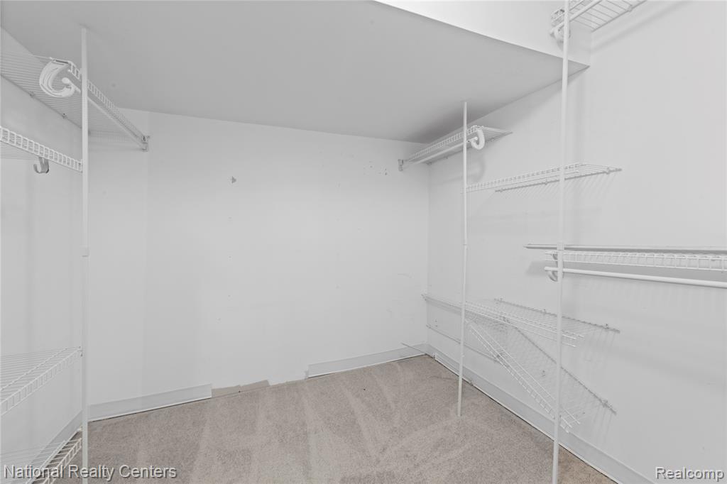 5501 Fox Chase Lane, Clarkston, MI — Photo 25