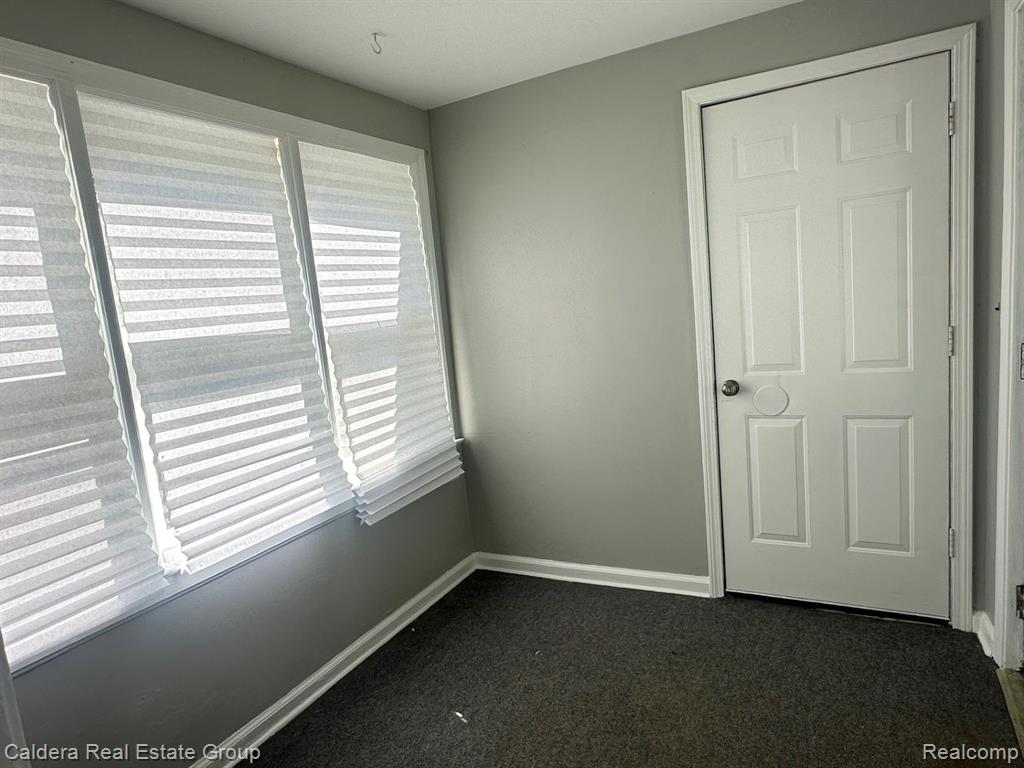 5424 ORMOND Road, White Lake, MI 48383 — Photo 9