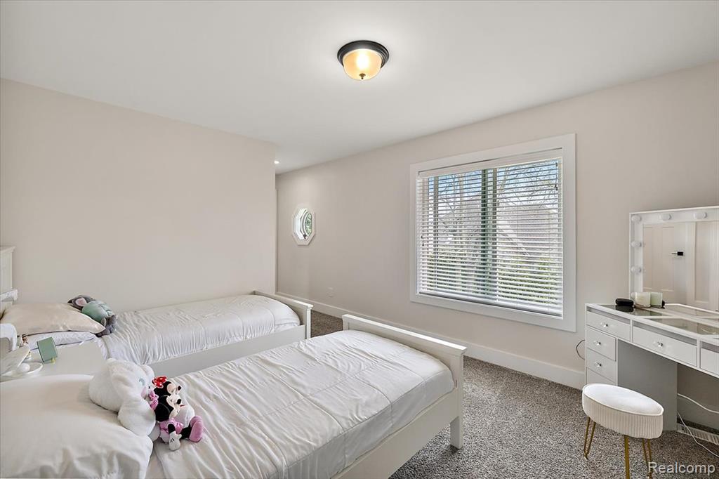 46930 Riverpark E, Macomb, MI 48044 — Photo 52