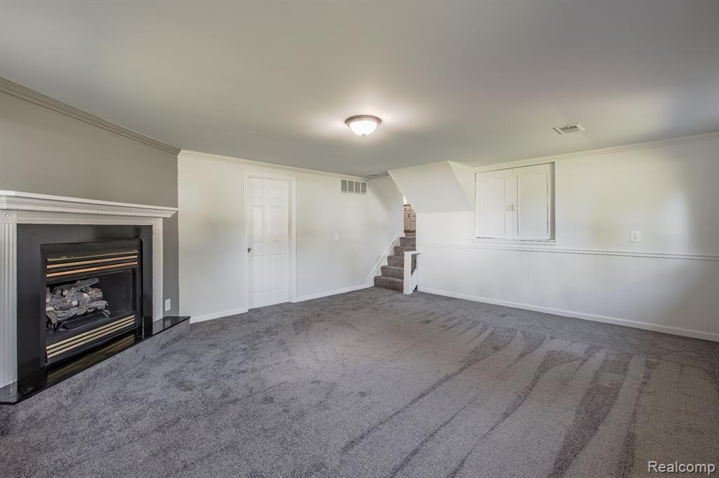 5357 Farm Road, Waterford, MI 48327 — Photo 28