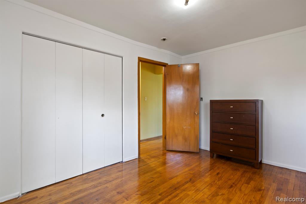 6916 KINMORE Street, Dearborn Heights, MI 48127 — Photo 15