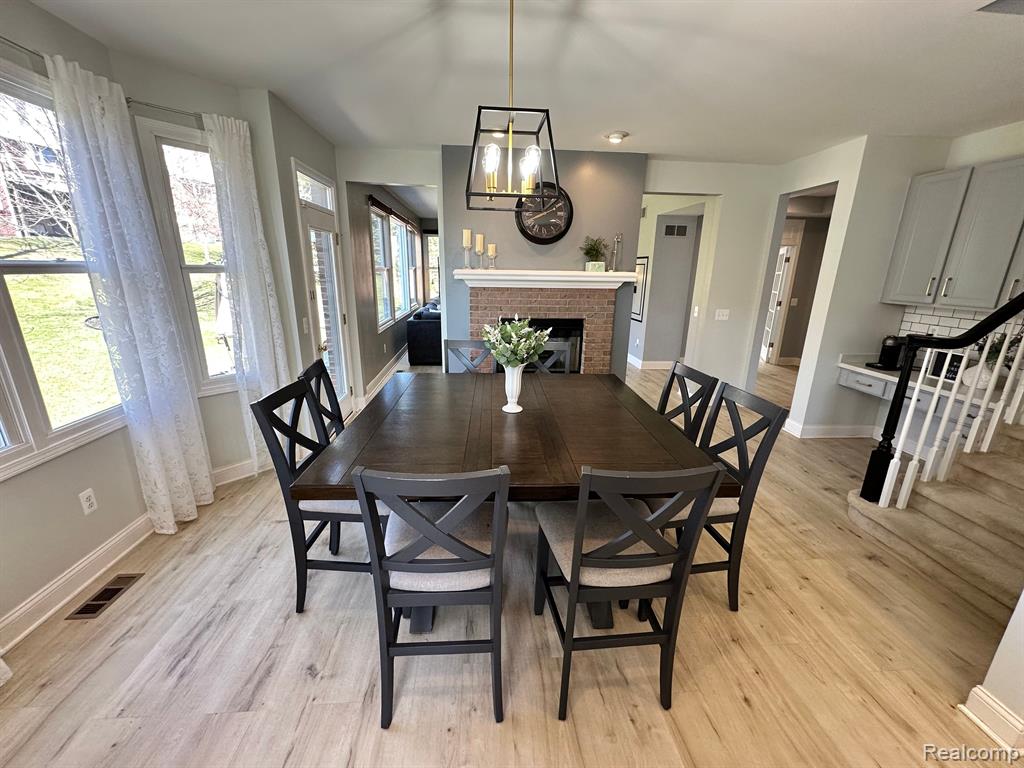 16983 COURVILLE Drive, Northville, MI 48168 — Photo 32