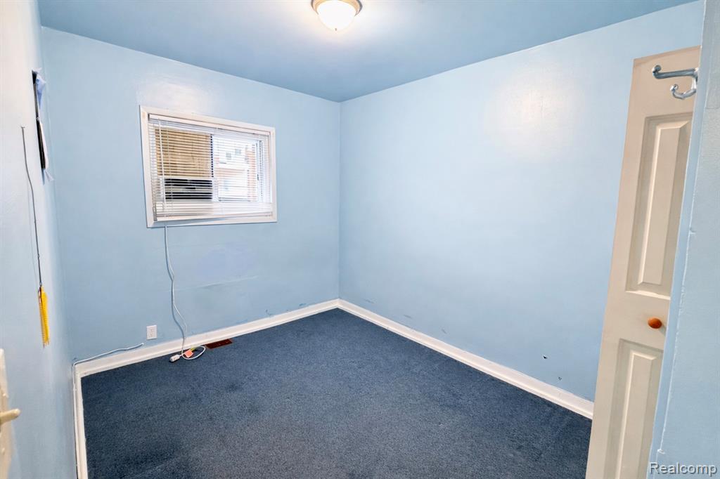 11334 Klinger Street, Hamtramck, MI 48212 — Photo 6