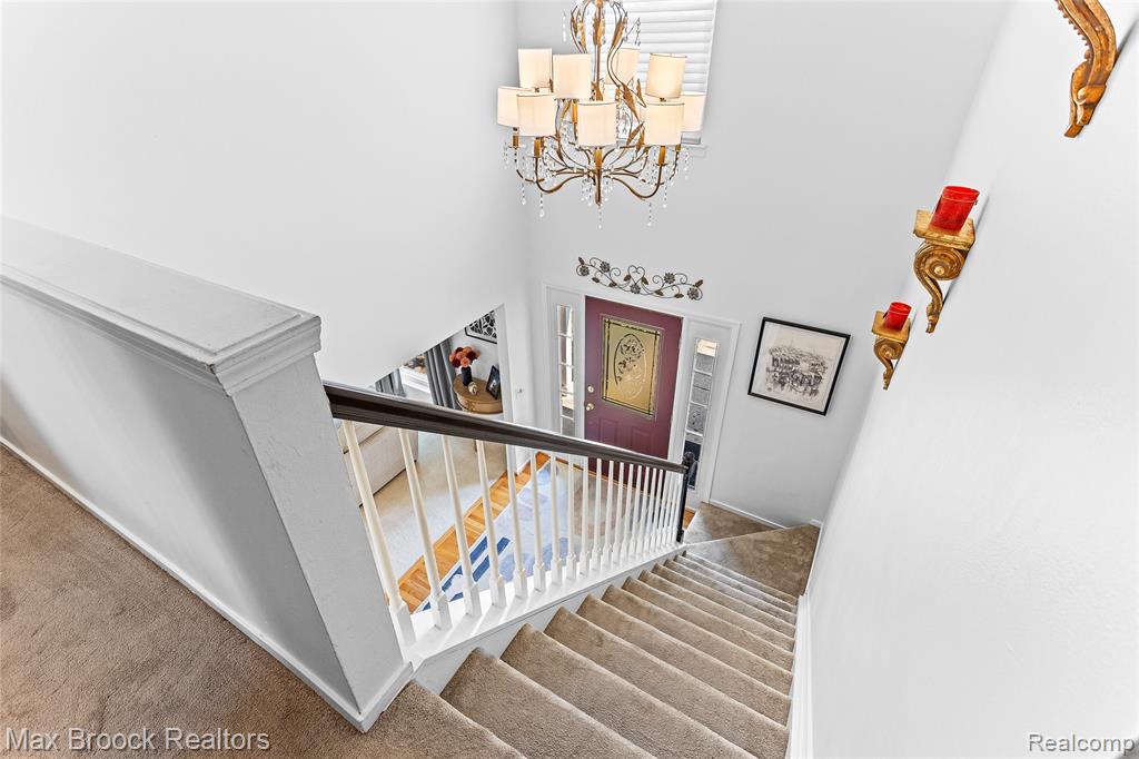 5492 Charrington Court, West Bloomfield, MI 48324 — Photo 33