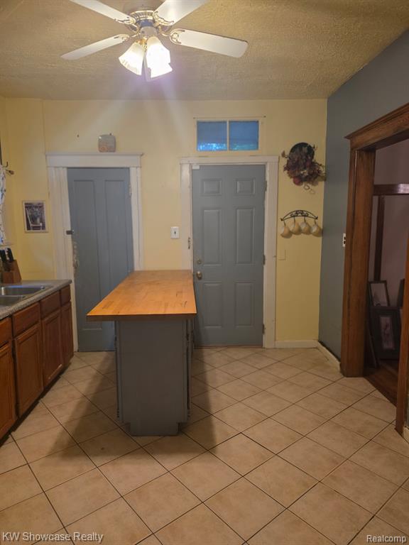917 Burlingame Street, Detroit, MI 48202 — Photo 6