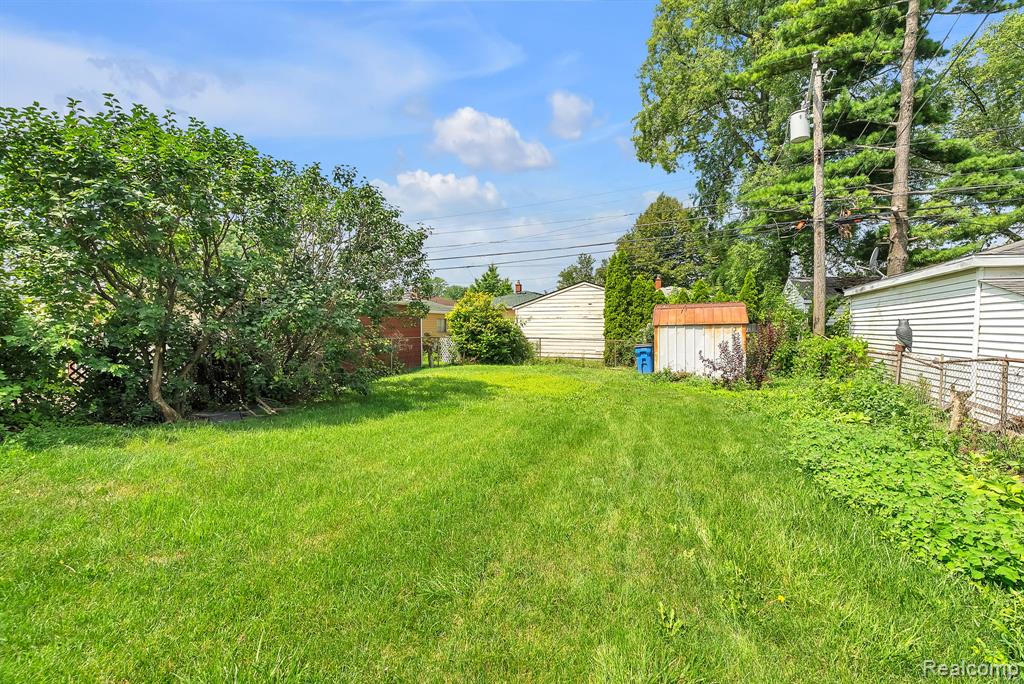 4408 Campbell Street, Dearborn Heights, MI 48125 — Photo 32