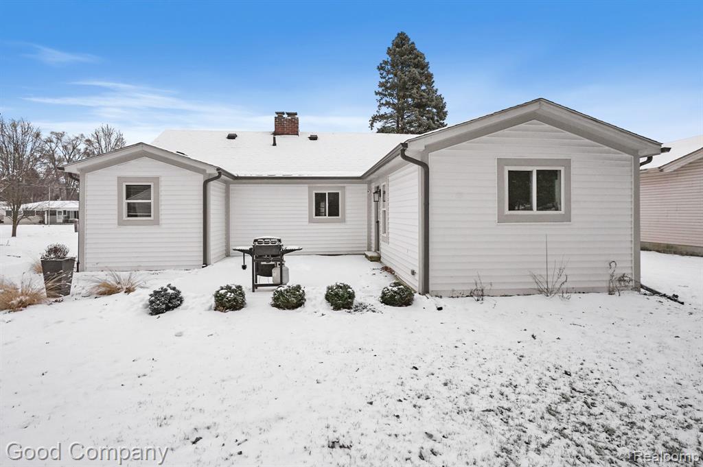 47155 VANKER Avenue, Shelby Twp, MI 48317 — Photo 24