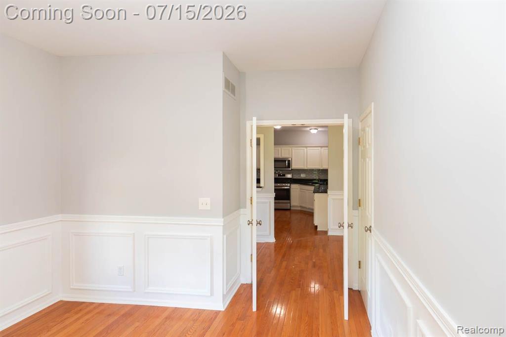 43721 CHERRYWOOD Lane, Canton, MI 48188 — Photo 31