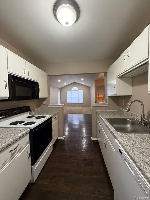 56751 Scotland Boulevard, Shelby Twp, MI 48316 — Photo 6
