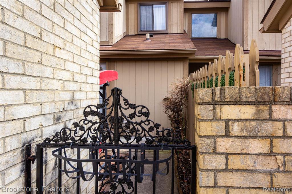 5215 RICHARD Run, West Bloomfield, MI — Photo 46