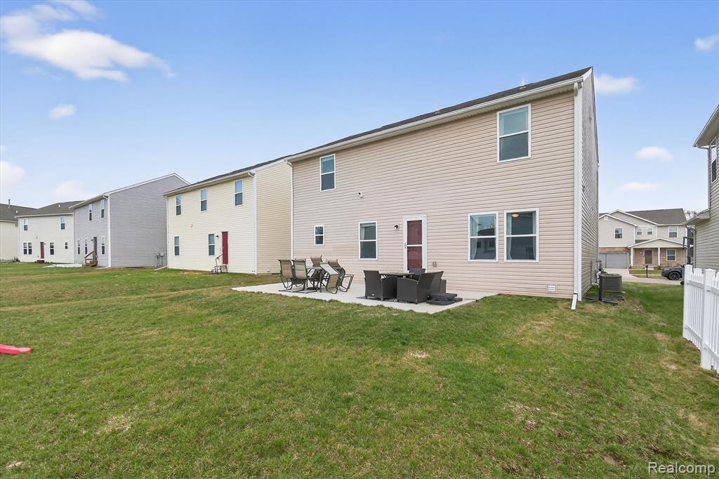 1645 Golfview Drive, Ypsilanti, MI 48198 — Photo 41