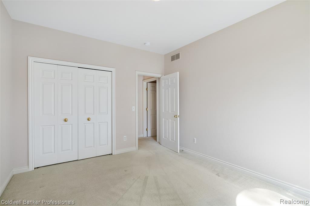 8661 DEERWOOD Road, Clarkston, MI 48348 — Photo 49