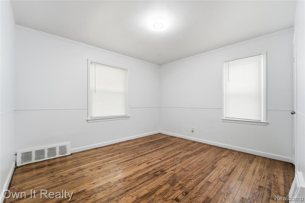 8290 Stout Street, Detroit, MI 48228 — Photo 13