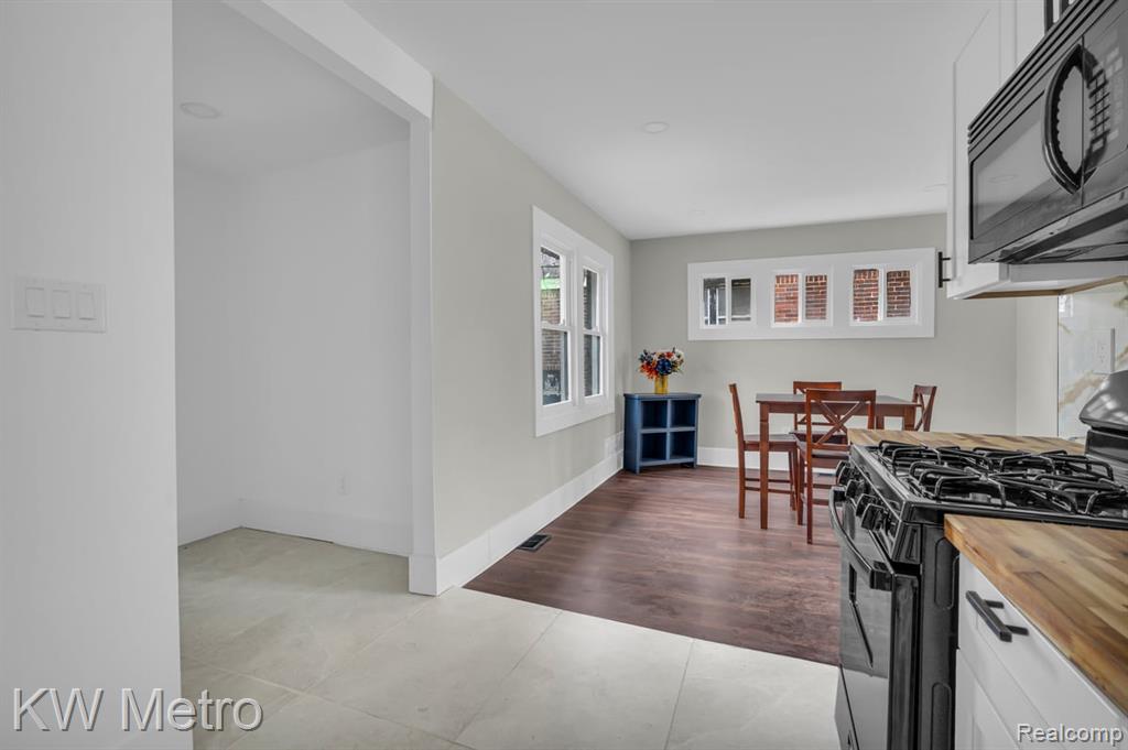 2677 Collingwood Street, Detroit, MI 48206 — Photo 11