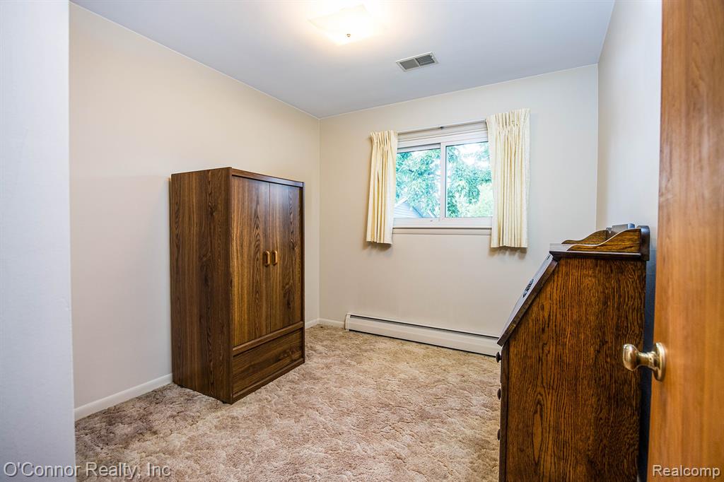905 Virginia Avenue, Marysville, MI 48040 — Photo 15