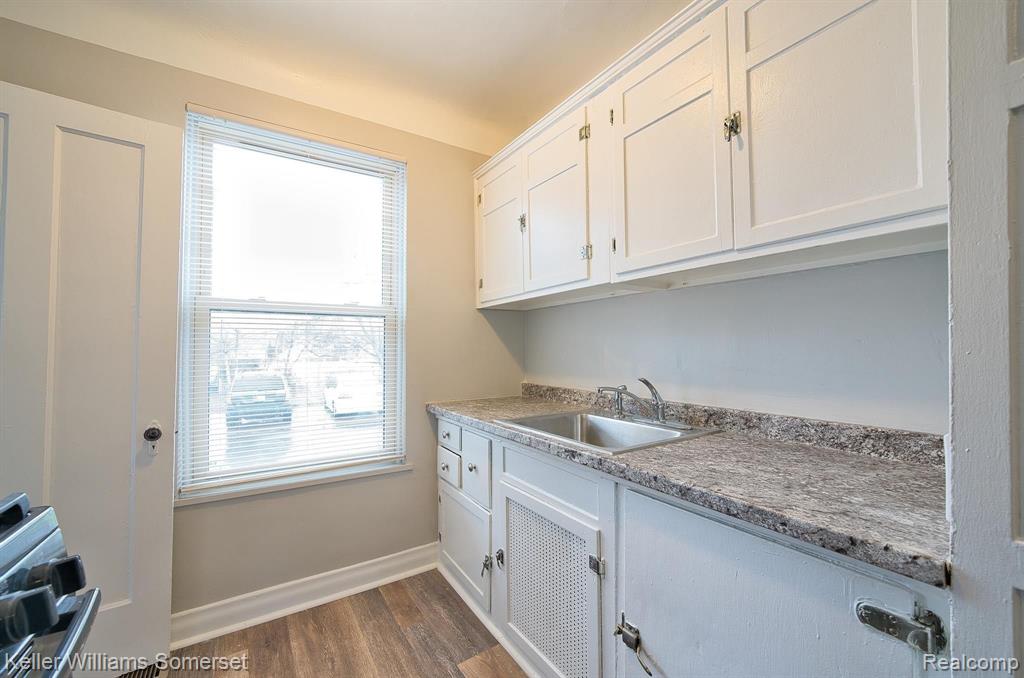 51 SPOKANE Drive, Pontiac, MI 48341 — Photo 14
