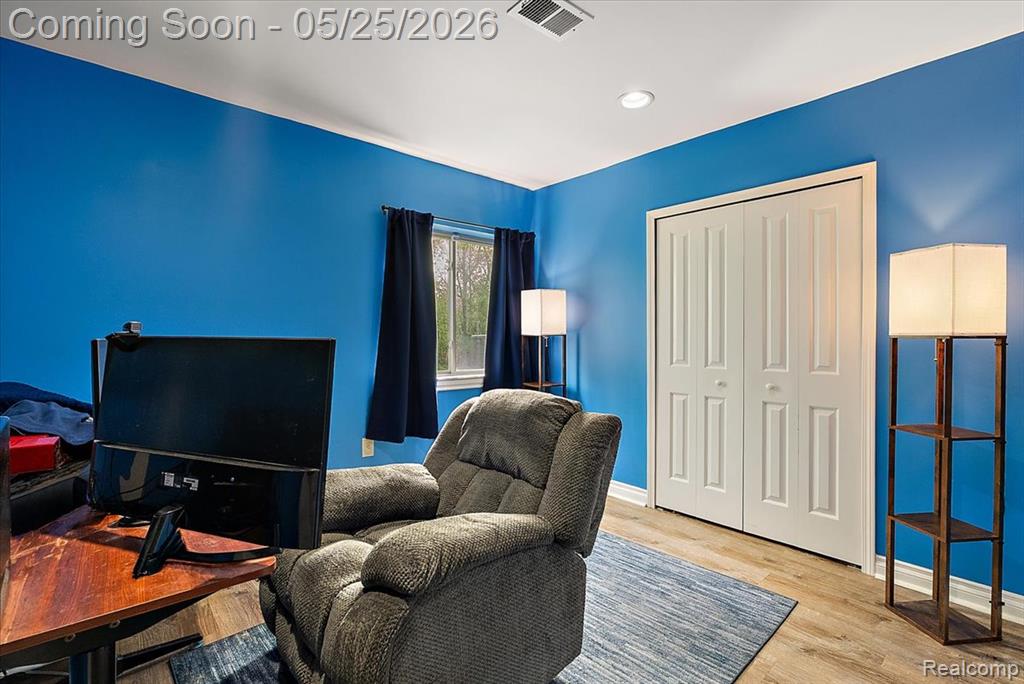 695 Dennison Court, Oakland, MI — Photo 42