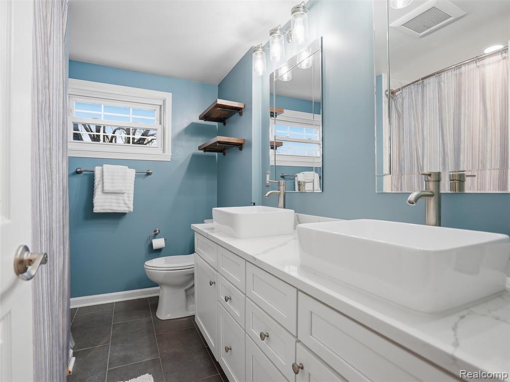 42902 Saxony Road, Canton, MI 48187 — Photo 34