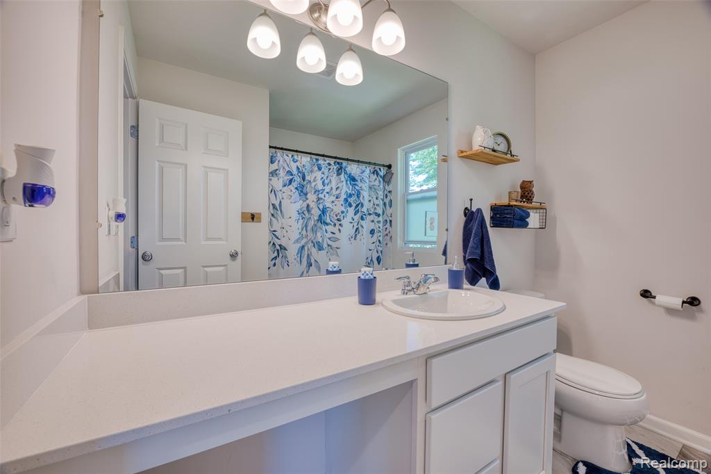 14212 Laurelwood Drive, Van Buren, MI 48111 — Photo 29