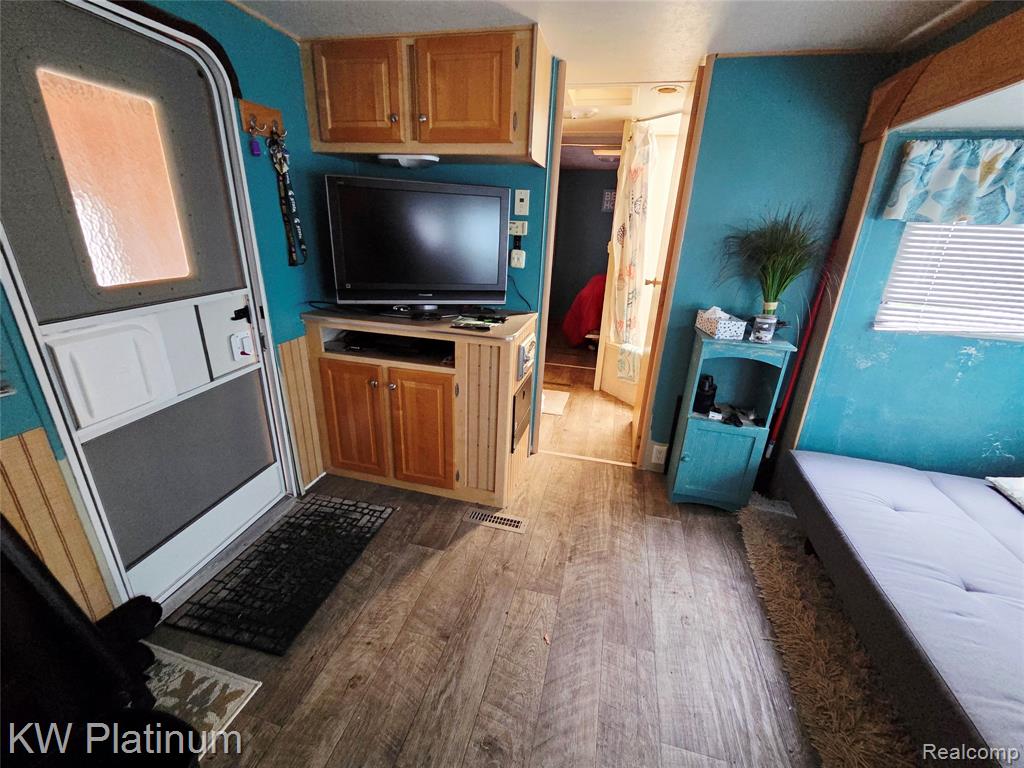 5236 Fredicksburg Ln, Lexington, MI 48450 — Photo 8