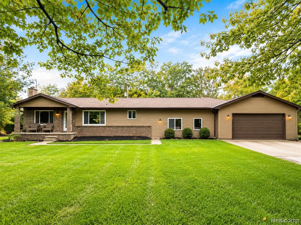 1242 Baldwin Road, Lapeer, MI 48446