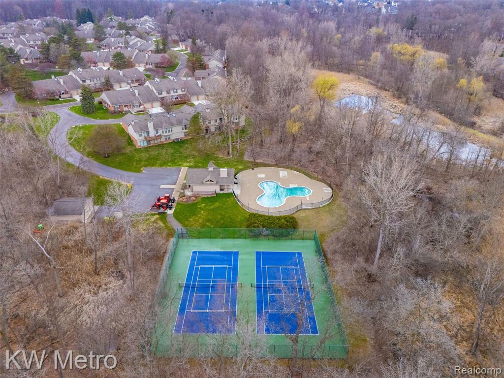 7072 Green Farm Road, West Bloomfield, MI — Photo 39