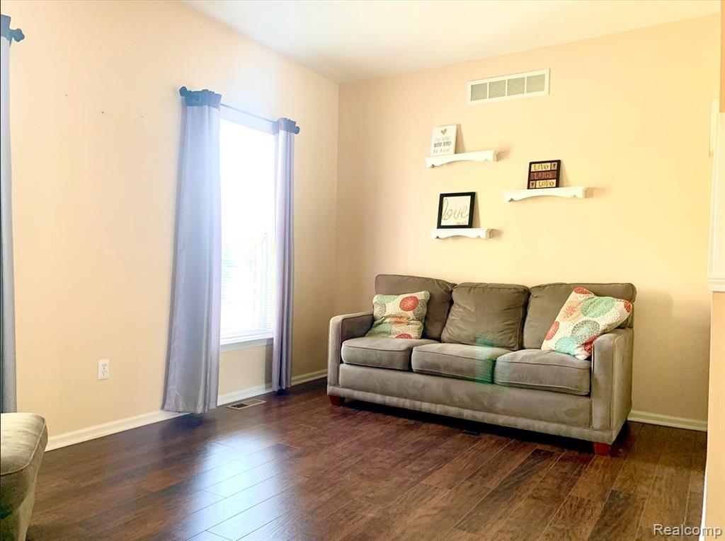 44701 Ellery Lane, Novi, MI 48377 — Photo 13