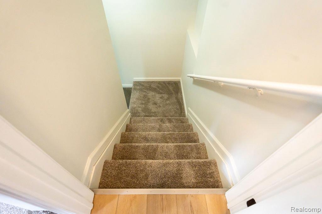 23869 McCort Drive, Flat Rock, MI 48134 — Photo 57