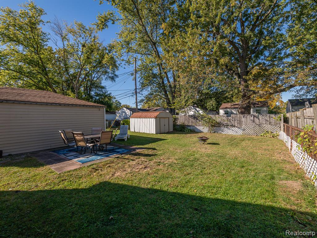 6676 Syracuse Street, Taylor, MI 48180 — Photo 23