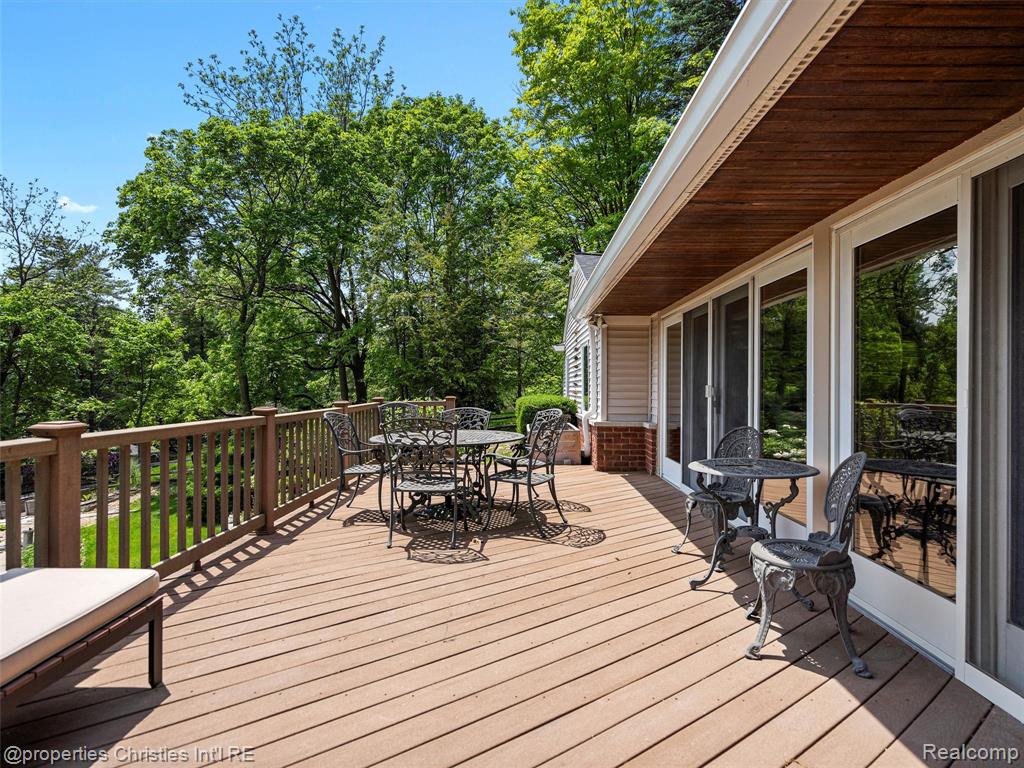 4383 Pine Tree Trail, Bloomfield Hills, MI 48302 — Photo 14