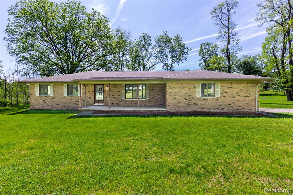 2875 Auten Road, Ortonville, MI 48462
